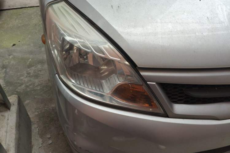 Used Foton Scenic V5  Right Front Headlight