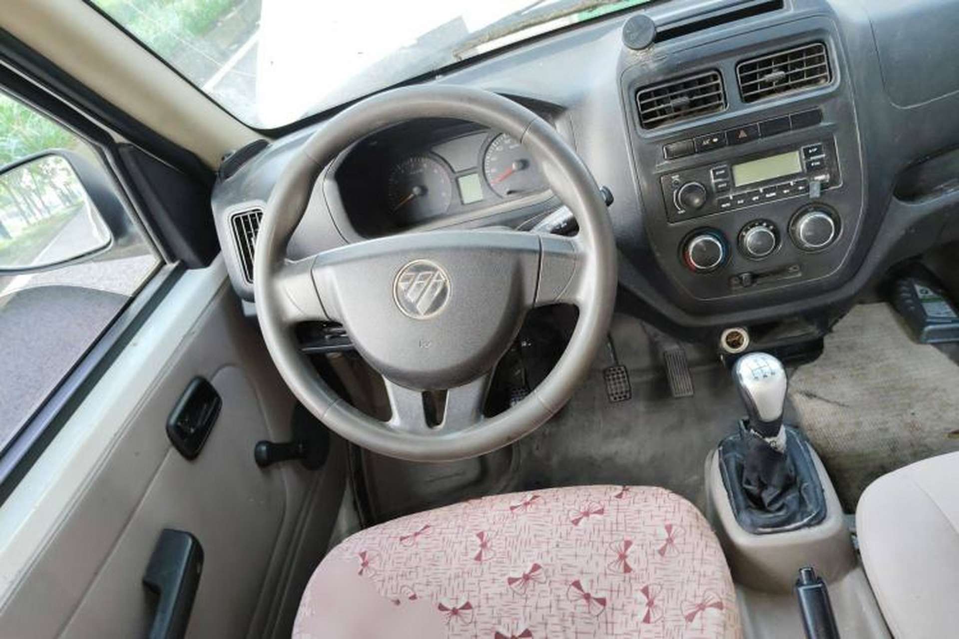Used Foton Scenic V5 2017 1.5L Van Base Version DAM15DR Steering Wheel