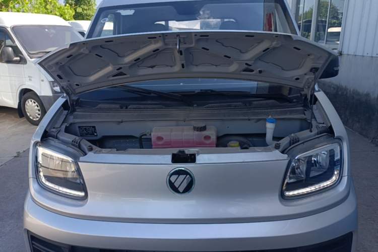 Used Foton Skyworth EV6 2023 Fast and Slow Charging Version Engine Bay