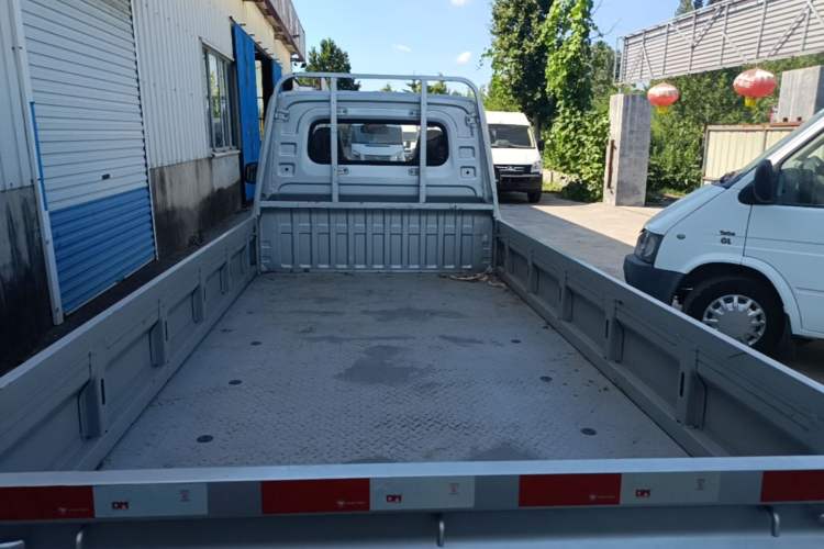 Used Foton Skyworth EV6 2023 Fast and Slow Charging Version Trunk