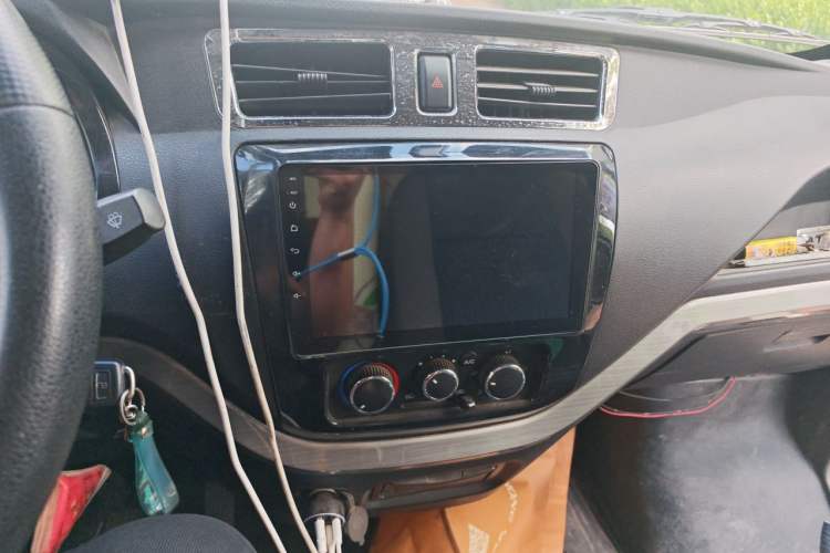 Used Foton Skyworth EV6 2023 Fast and Slow Charging Version Audio And AC Panel