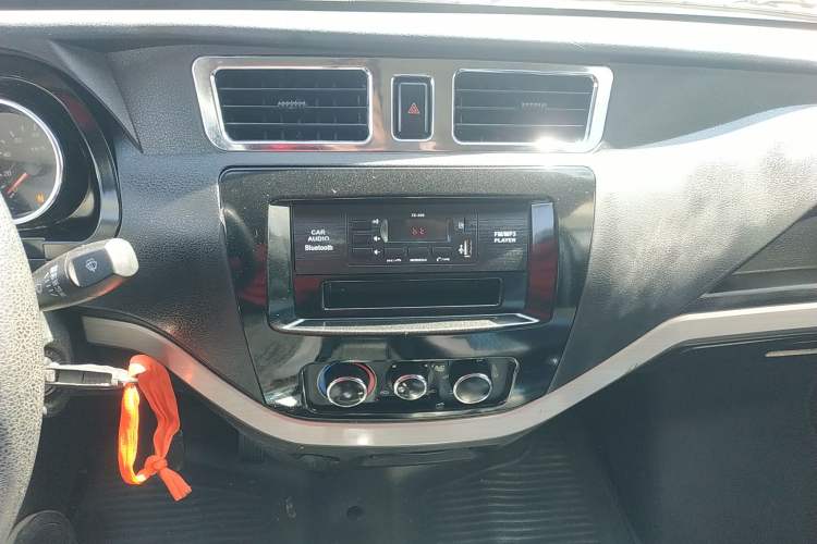 Used Foton Skyworth EV6 2023 Fast and Slow Charging Version Audio And AC Panel