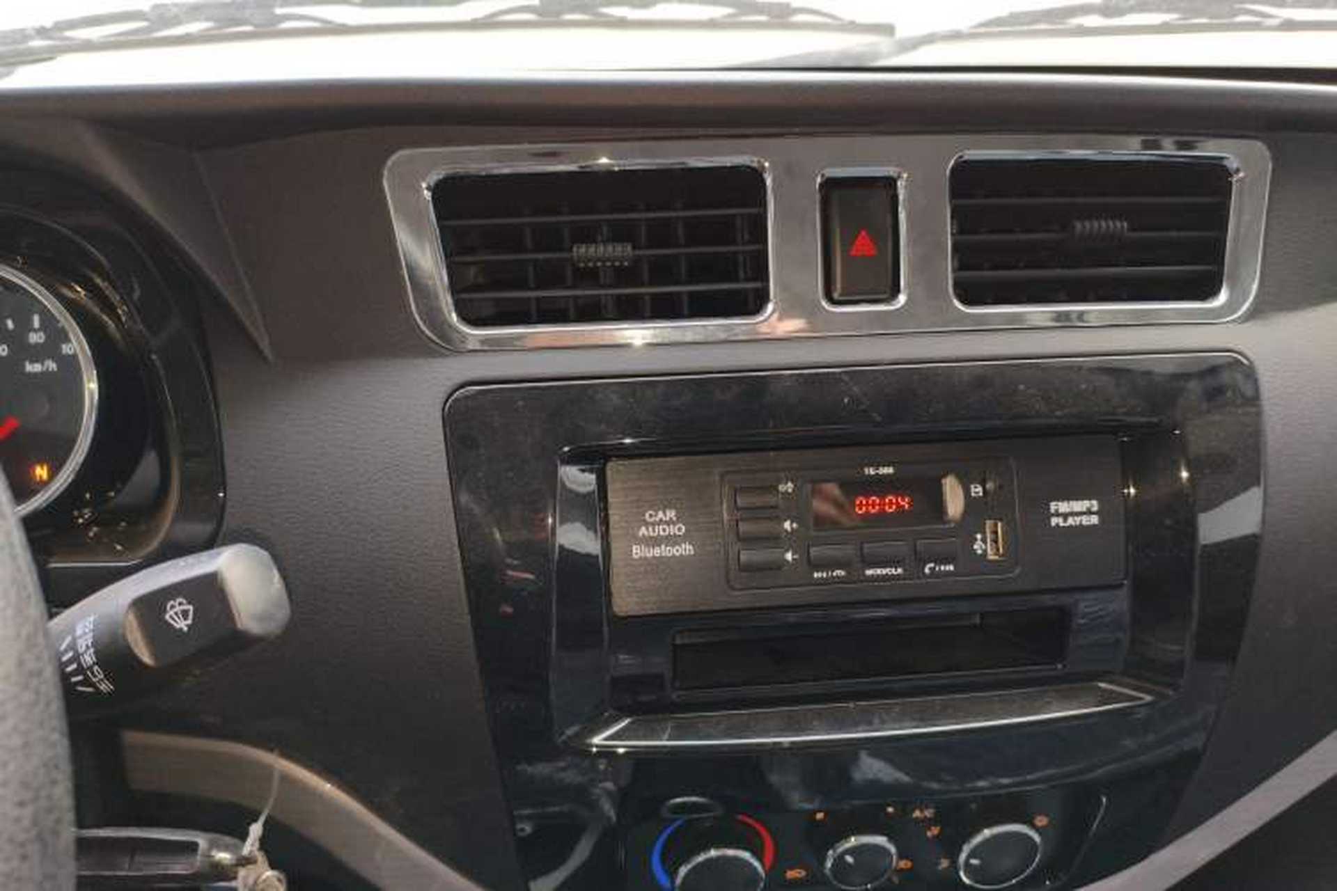 Used Foton Skyworth EV6 2023 Fast and Slow Charging Version Audio And AC Panel