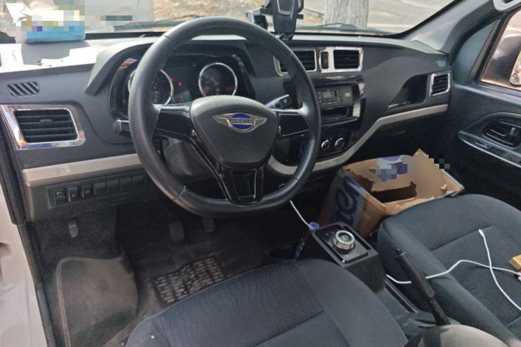 Used Foton Skyworth EV6 2023 Fast and Slow Charging Version Center Console