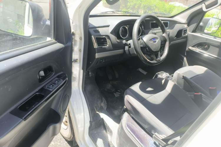 Used Foton Skyworth EV6 2023 Fast and Slow Charging Version Driver Seat