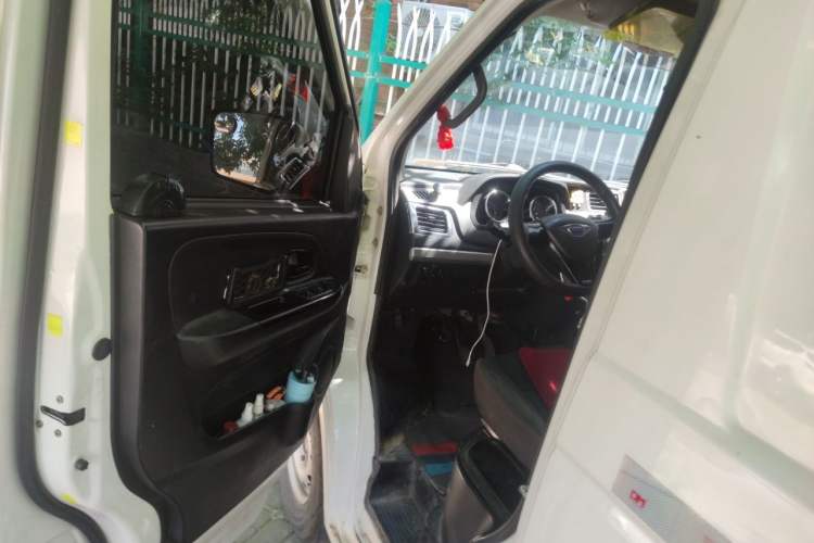 Used Foton Skyworth EV6 2023 Fast and Slow Charging Version Driver Seat