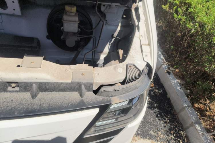 Used Foton Skyworth EV6 2023 Fast and Slow Charging Version Engine Bay Left