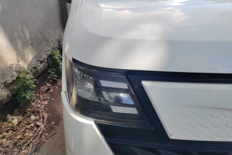 Used Foton Skyworth EV6 2023 Fast-Charging Version Exterior 6