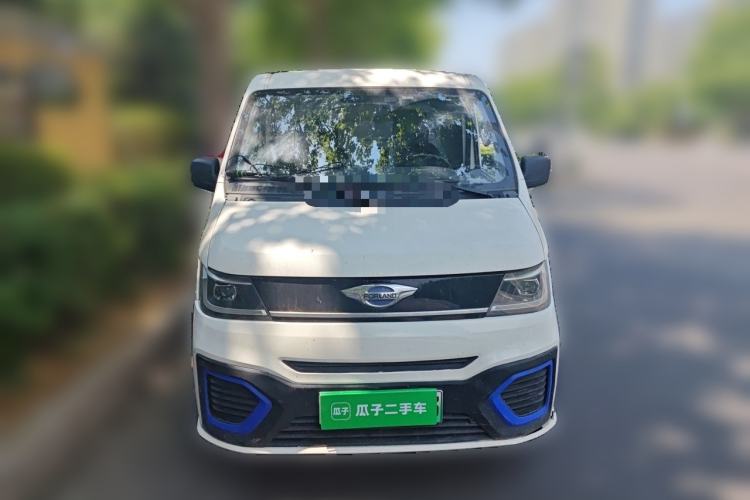 Used Foton Skyworth EV6  Front