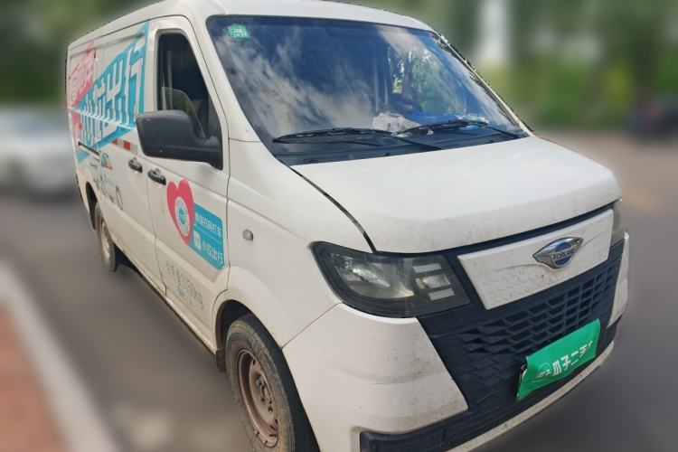 Used Foton Skyworth EV6 2023 Fast and Slow Charging Version Front Right 45 Deg