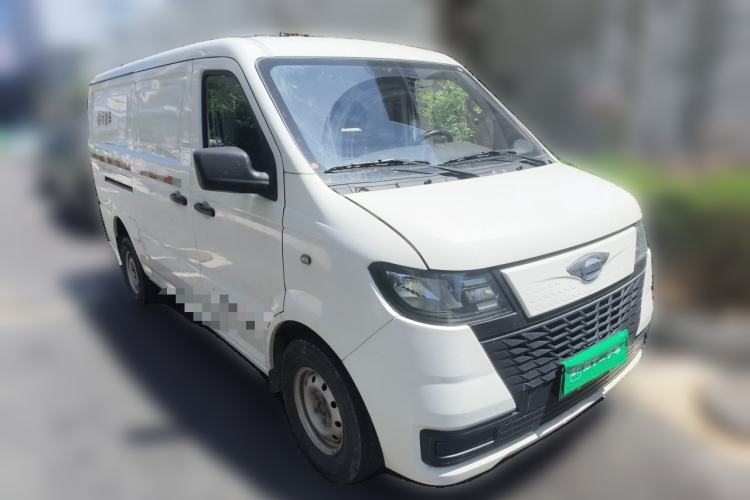 Used Foton Skyworth EV6 2023 Fast and Slow Charging Version Front Right 45 Deg