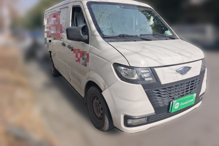 Used Foton Skyworth EV6 2023 Fast and Slow Charging Version Front Right 45 Deg