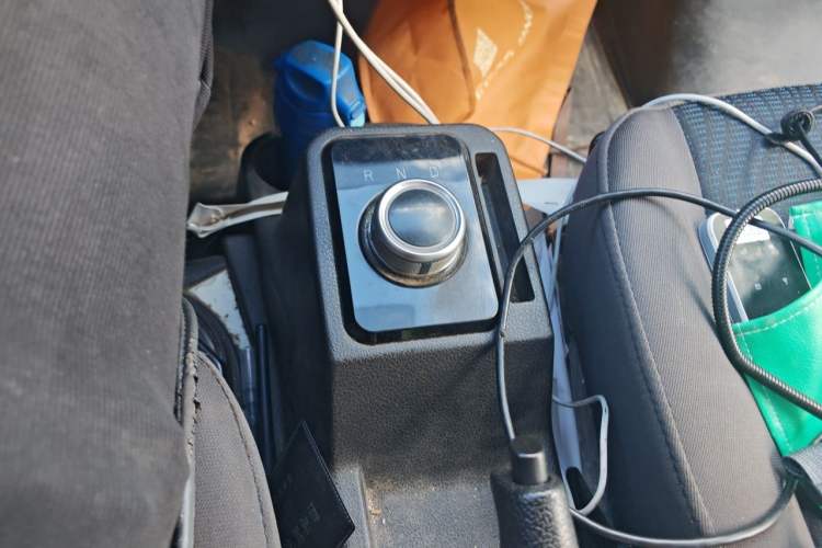 Used Foton Skyworth EV6 2023 Fast and Slow Charging Version Gear Lever