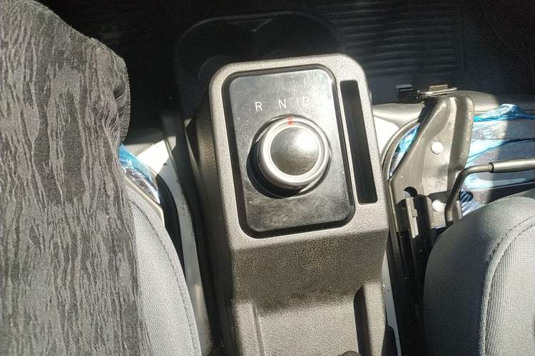 Used Foton Skyworth EV6 2023 Fast and Slow Charging Version Gear Lever