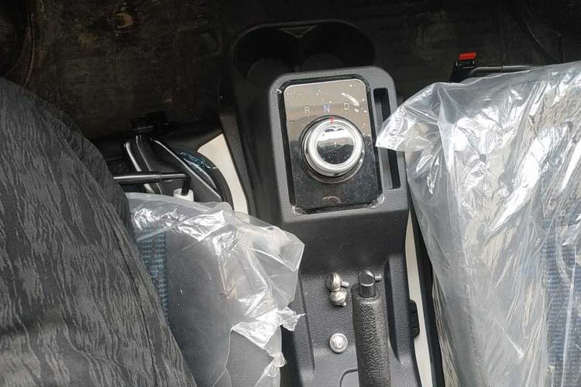 Used Foton Skyworth EV6 2023 Fast and Slow Charging Version Gear Lever