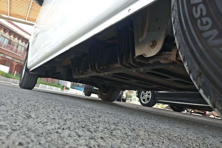 Used Foton Skyworth EV6 2023 Fast and Slow Charging Version Left Side Sill
