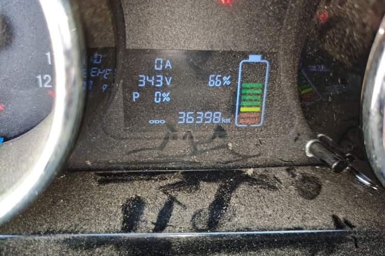 Used Foton Skyworth EV6 2023 Fast-Charging Version Odometer Close Up