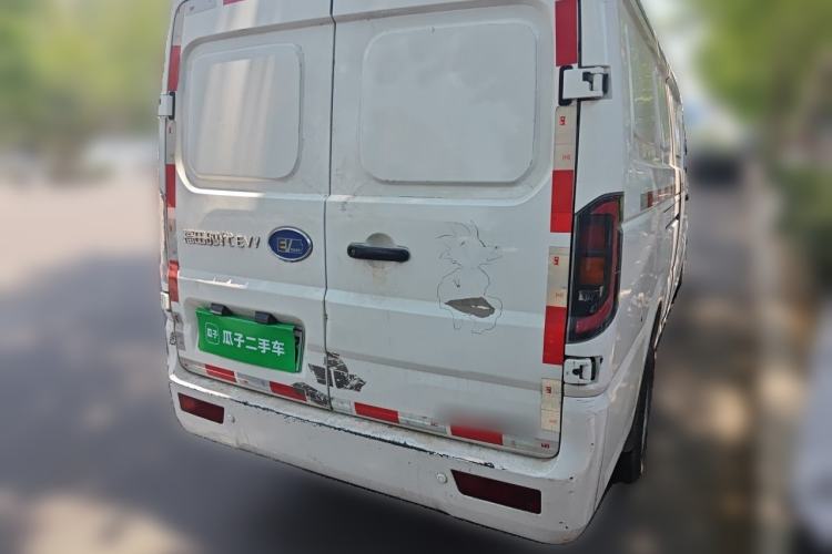 Used Foton Skyworth EV6  Rear Right 45 Deg