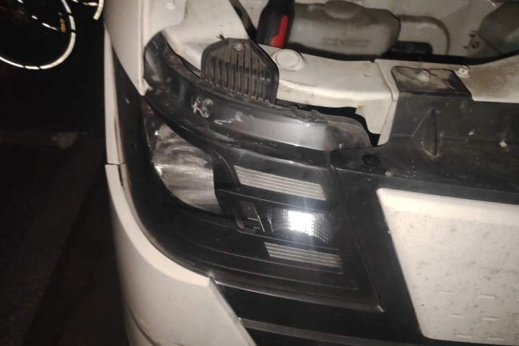 Used Foton Skyworth EV6 2023 Fast and Slow Charging Version Right Front Headlight