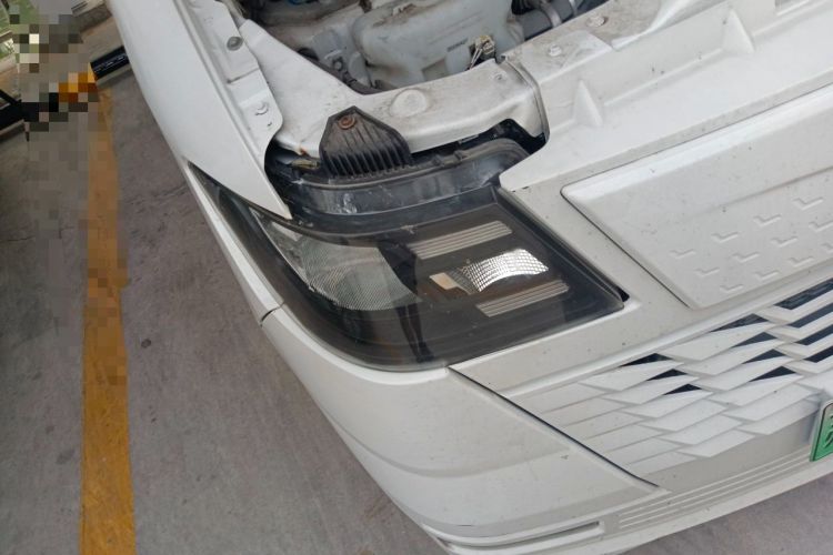 Used Foton Skyworth EV6 2023 Fast-Charging Version Right Front Headlight