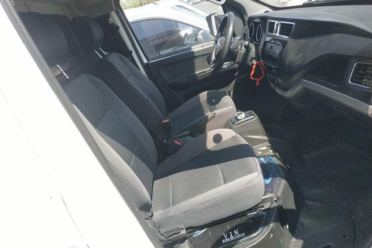 Used Foton Skyworth EV6 2023 Fast and Slow Charging Version Right Front Seat
