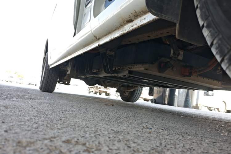 Used Foton Skyworth EV6 2023 Fast and Slow Charging Version Right Side Sill