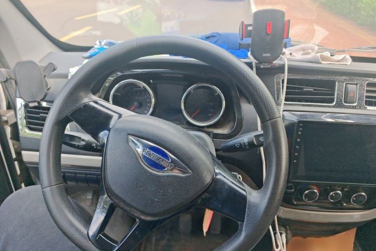 Used Foton Skyworth EV6 2023 Fast and Slow Charging Version Steering Wheel