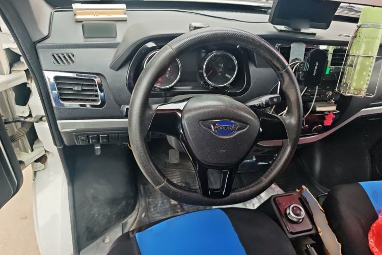 Used Foton Skyworth EV6 2023 Fast and Slow Charging Version Steering Wheel