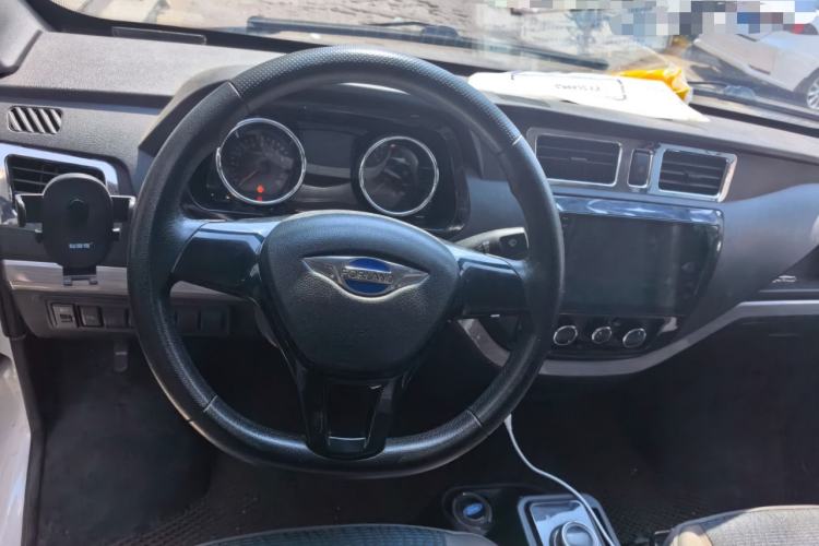 Used Foton Skyworth EV6 2023 Fast and Slow Charging Version Steering Wheel