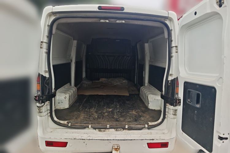 Used Foton Skyworth EV6 2023 Fast and Slow Charging Version Trunk