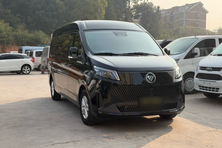 Used Foton Tianyuan V 2024 Tuyano V PRO Premium Minivan 2.0T Manual Long Wheelbase Mid-Height Roof Rear Single Tire – 7/9 Seater Exterior 2