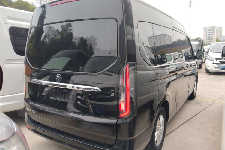 Used Foton Tianyuan V 2024 Tuyano V PRO Premium Minivan 2.0T Manual Long Wheelbase Mid-Height Roof Rear Single Tire – 7/9 Seater Exterior 5
