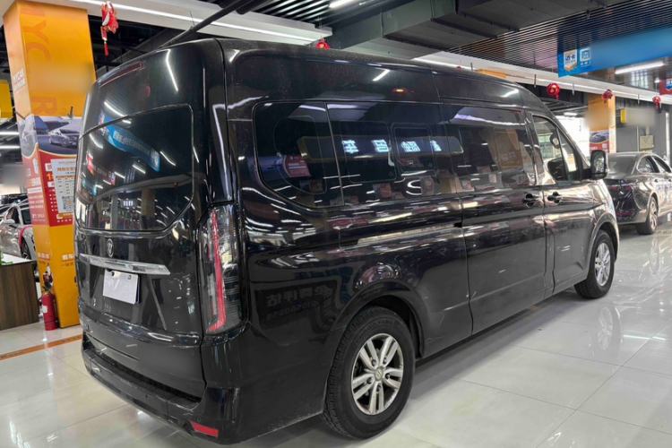 Used Foton Tianyuan V 2024 Tuyano V PRO Premium Minivan 2.0T Manual Long Wheelbase Mid-Height Roof Rear Single Tire – 7/9 Seater Exterior 5