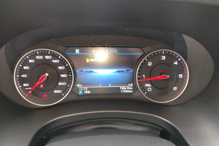 Used Foton Tianyuan V 2024 Tuyano V PRO Premium Minivan 2.0T Manual Long Wheelbase Mid-Height Roof Rear Single Tire – 7/9 Seater Instrument Cluster