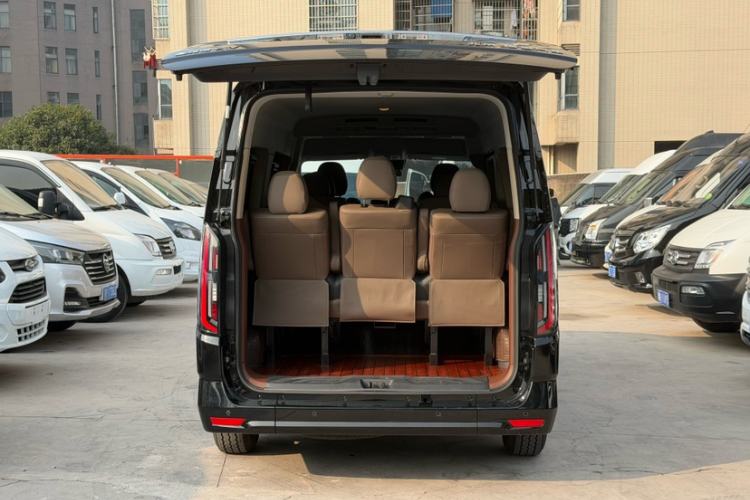 Used Foton Tianyuan V 2024 Tuyano V PRO Premium Minivan 2.0T Manual Long Wheelbase Mid-Height Roof Rear Single Tire – 7/9 Seater Interior 5