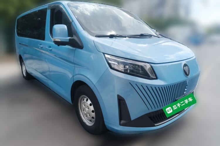 Used Foton Tianyuan V 2024 Tuyano Grand V CITY 2.0T Manual Long Wheelbase Flat Roof Rear Single Tire – Available in 5/6/7/9-Seater Configurations Front Right 45 Deg
