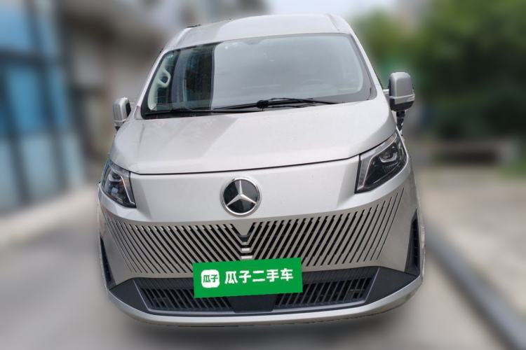 Used Foton Tianyuan V 2024 Tuyano Grand V CITY 2.0T Manual Long Wheelbase Mid-Height Roof Rear Single Tire – Available in 5/6/7/9-Seater Configurations Front