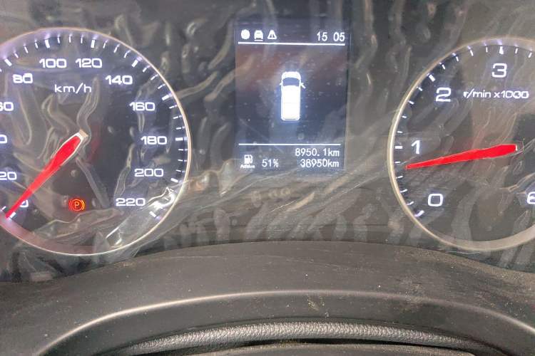 Used Foton Tianyuan V 2024 Tuyano Grand V CITY 2.0T Manual Long Wheelbase Mid-Height Roof Rear Single Tire – Available in 5/6/7/9-Seater Configurations Odometer Close Up