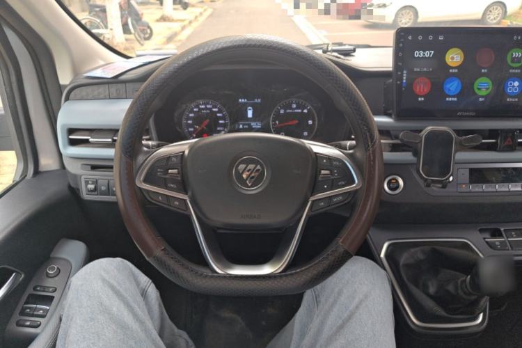 Used Foton Tianyuan V 2024 Tuyano Grand V CITY 2.0T Manual Long Wheelbase Mid-Height Roof Rear Single Tire – Available in 5/6/7/9-Seater Configurations Steering Wheel