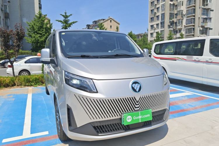 Used Foton Tianyuan V New Energy 2024 Long-wheelbase Low-Roof 7-Seater with CATL 53.58 kWh Battery Front Right 45 Deg