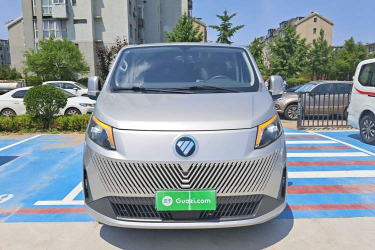 Used Foton Tianyuan V New Energy 2024 Long-wheelbase Low-Roof 7-Seater with CATL 53.58 kWh Battery Front