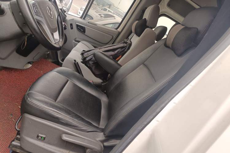 Used Foton Toano 2021 2.0T Manual Tongtu Long Wheelbase Mid-Height 5/6/7-Seater 4F20TC3 Left Front Seat