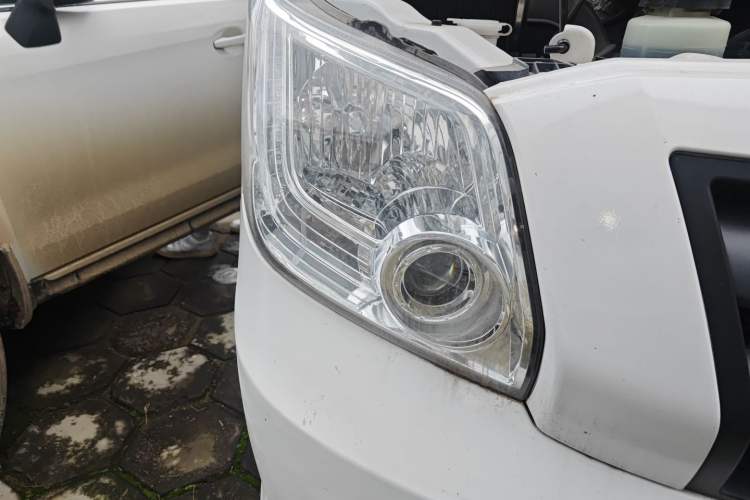 Used Foton Toano 2021 2.8T Manual Tongtu Short Wheelbase Mid-Height 5/6/7-Seater F2.8 NS6B177L Right Front Headlight