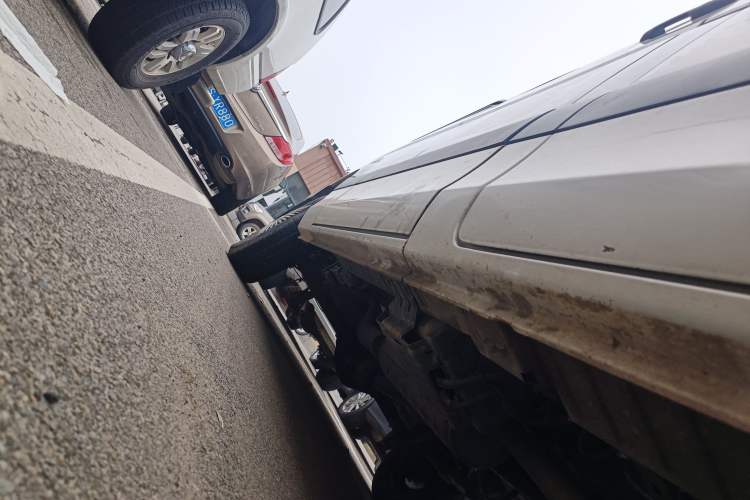 Used Foton Toano 2021 2.0T Manual Tongtu Long Wheelbase Mid-Height 5/6/7-Seater 4F20TC3 Right Side Sill