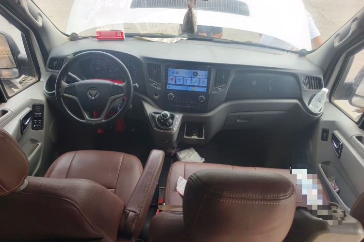 Used Foton Toano 2015 2.8T Commercial Version Long Wheelbase ISF2.8 Center Console