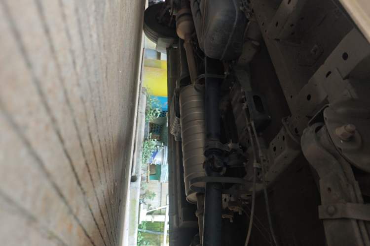 Used Foton Toano 2015 2.8T Commercial Version Short Wheelbase 4J28TC2 Chassis Rear Left