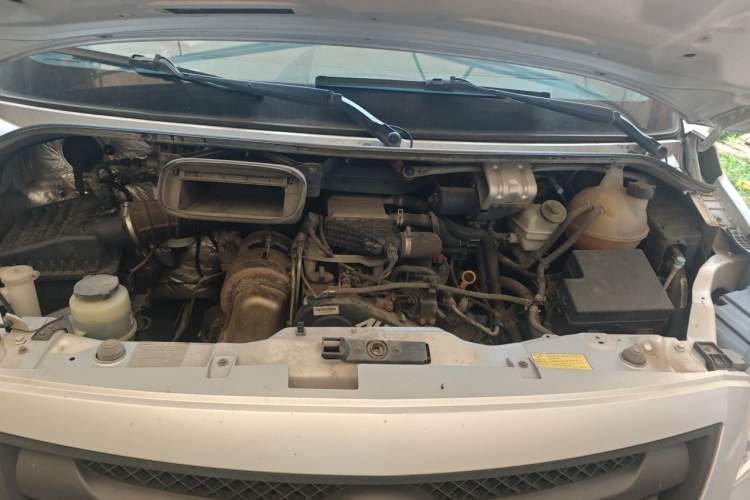 Used Foton Toano 2015 2.8T Commercial Version Short Wheelbase 4J28TC2 Engine Bay