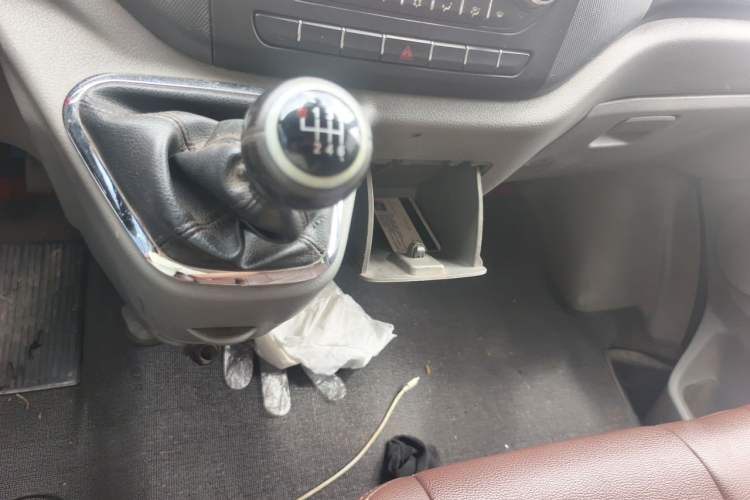 Used Foton Toano 2015 2.8T Commercial Version Long Wheelbase ISF2.8 Gear Lever