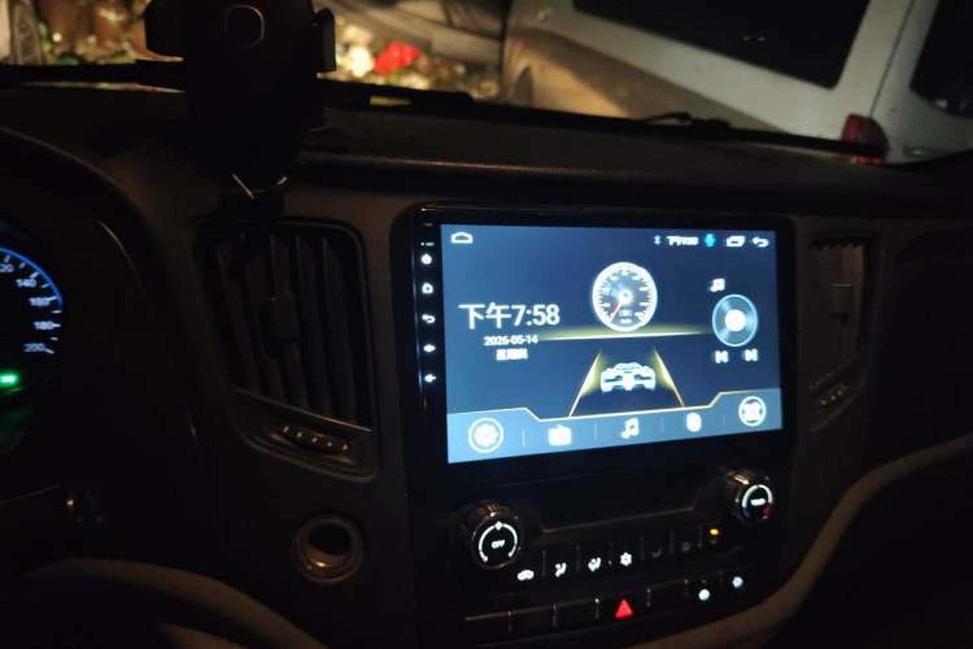 Used Foton Toano 2015 2.8T Commercial Version Short Wheelbase ISF2.8 Audio And AC Panel