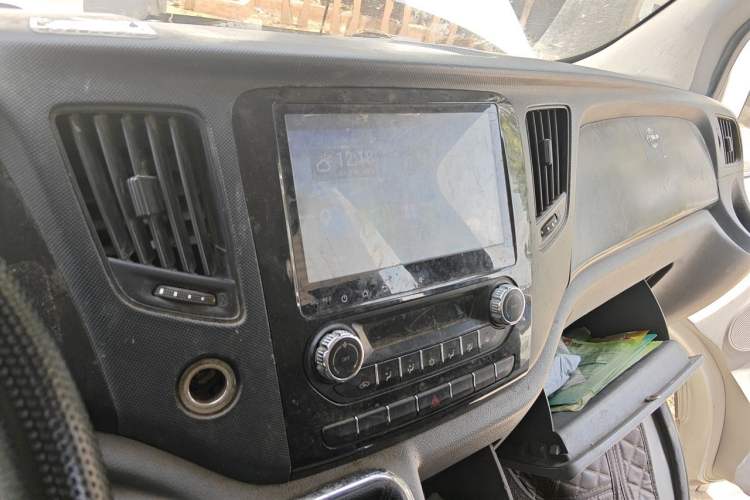 Used Foton Toano 2015 2.8T Commercial Version Short Wheelbase 4J28TC2 Audio And AC Panel